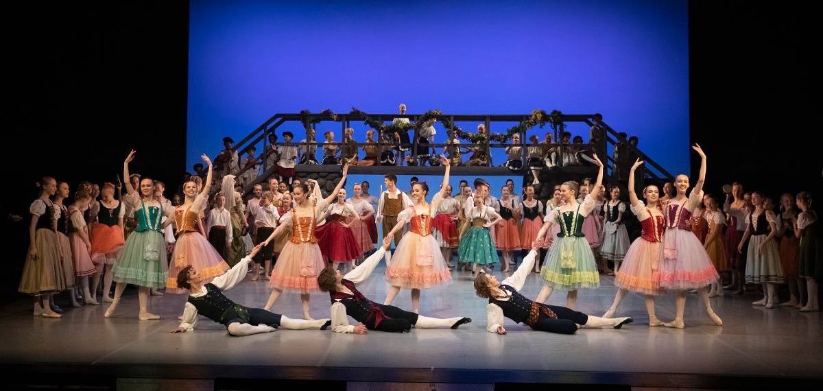 Linkki tapahtumaan Balettioppilaitos esittää: Kevätjuhla 2022