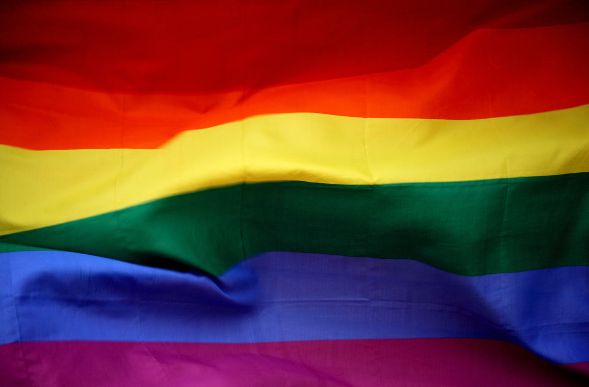 Kuvassa Pride-lippu